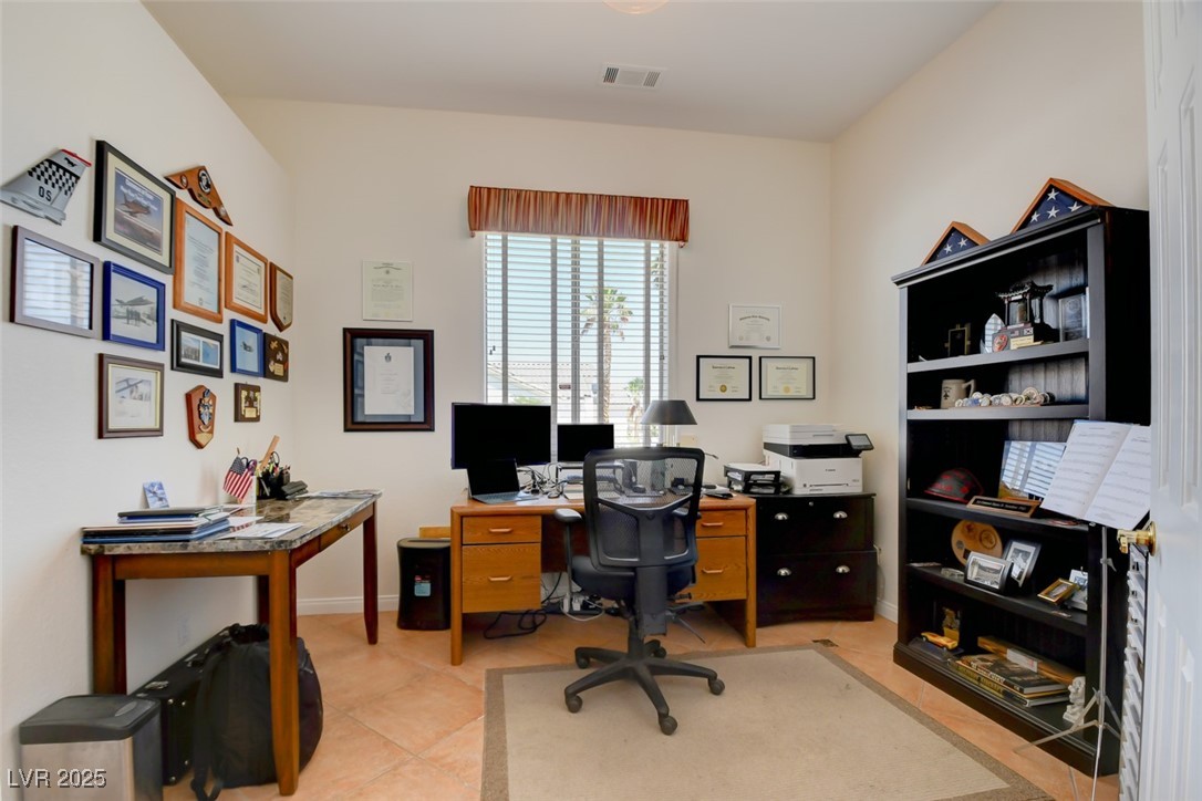 8528 Crest Hill Avenue Property Photo 10