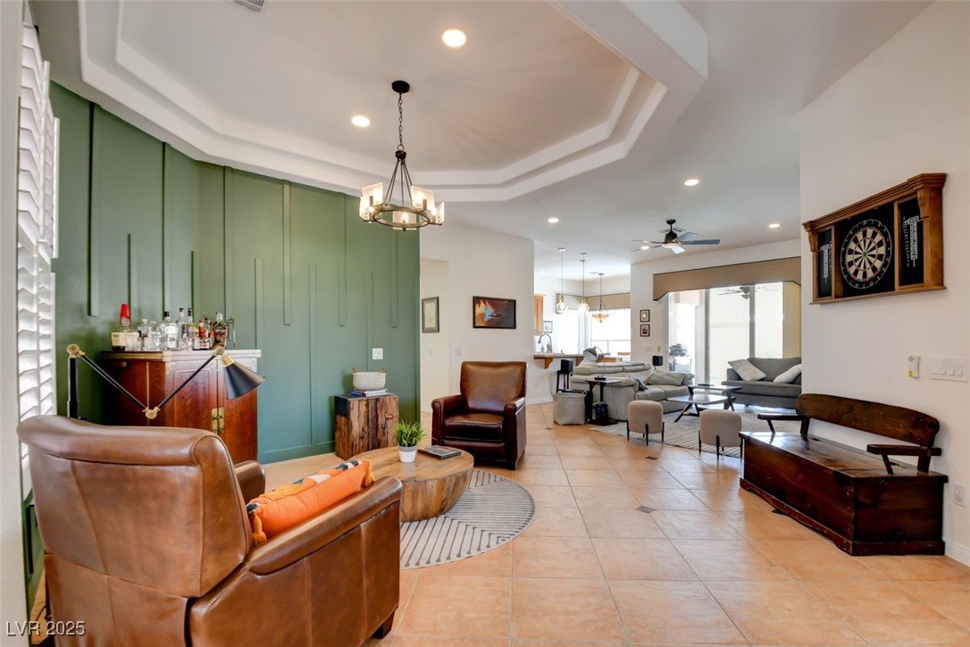 8528 Crest Hill Avenue Property Photo 11