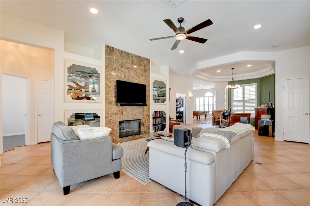 8528 Crest Hill Avenue Property Photo 14