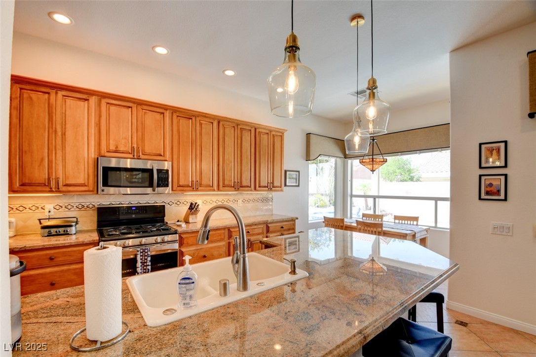 8528 Crest Hill Avenue Property Photo 17