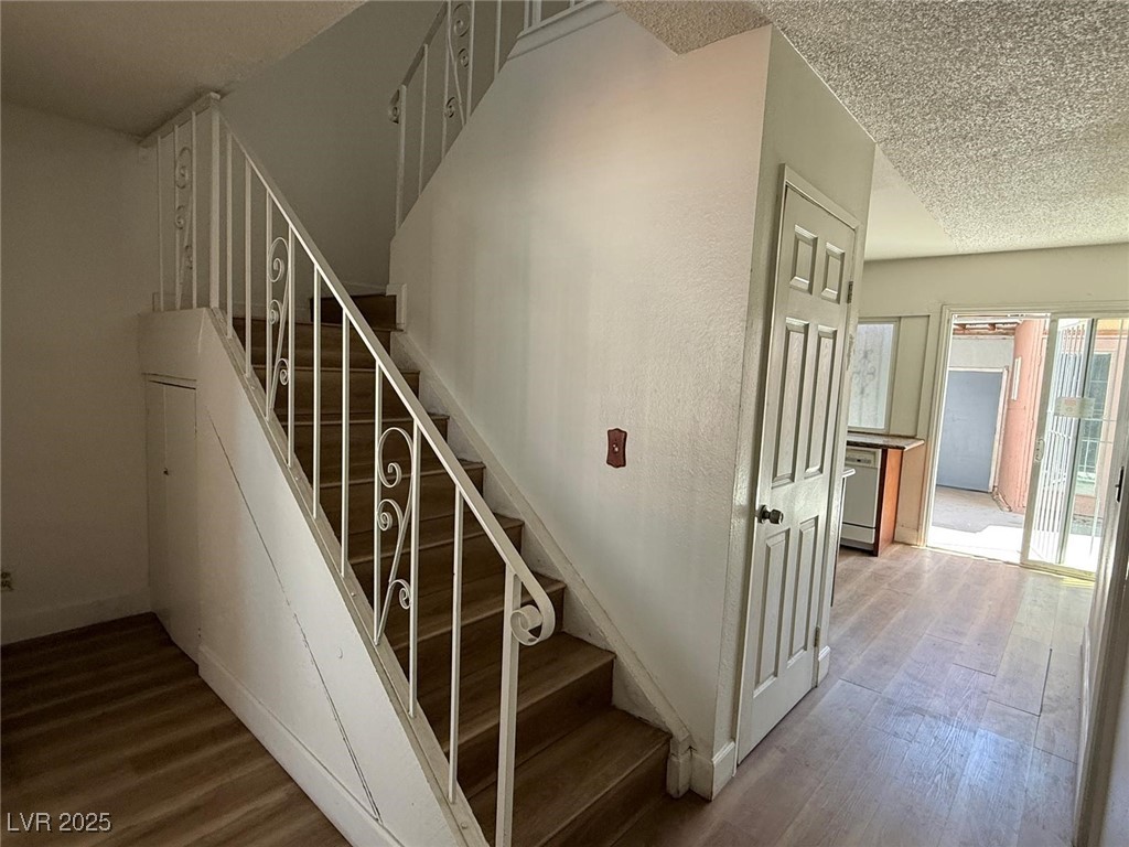 3906 Blackford Place Property Photo 5