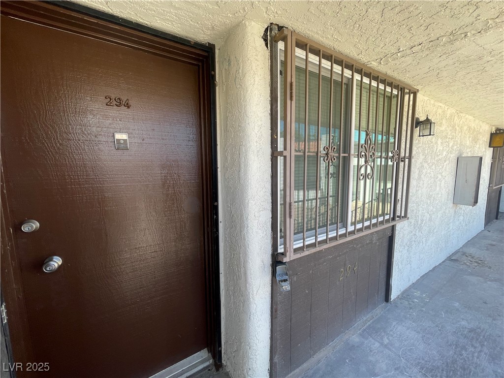1405 Vegas Valley Drive 294 Property Photo 2