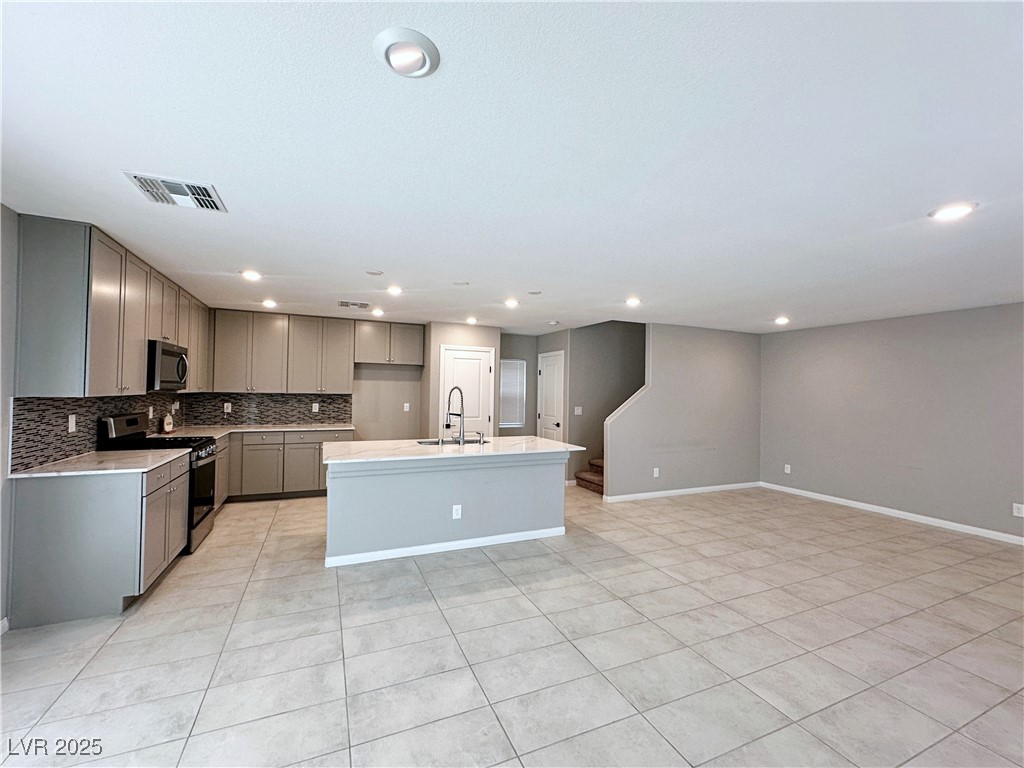 7003 Wildhorse Creek Street Property Photo 10