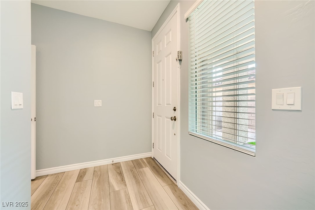 5990 Viscaya Grove Street Property Photo 36