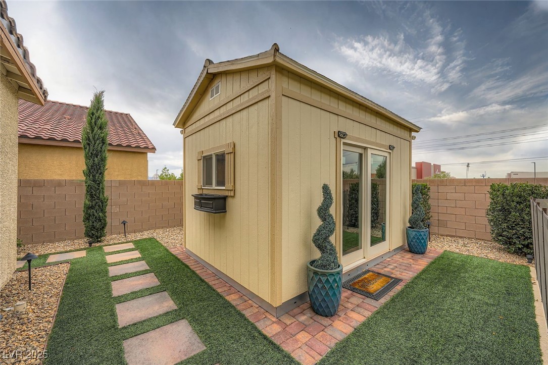 5990 Viscaya Grove Street Property Photo 57