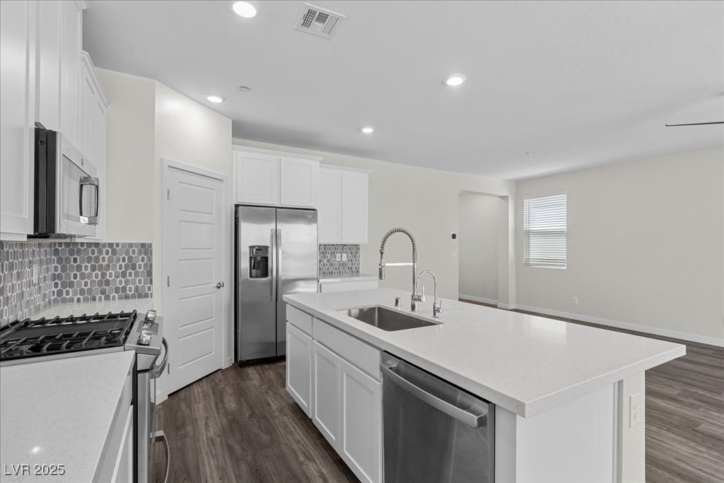 41 Strada Moscato Property Photo 10