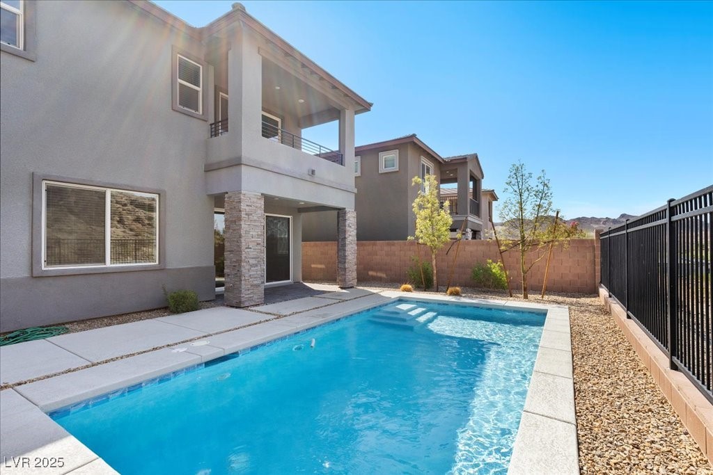 41 Strada Moscato Property Photo 17