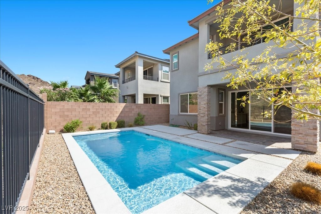 41 Strada Moscato Property Photo 18