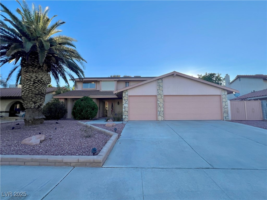304 Broxton Lane Property Photo 1