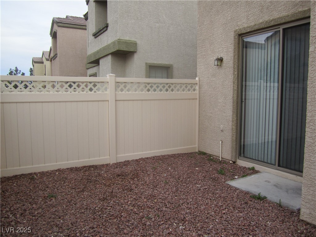 620 White Shark Court Property Photo 5