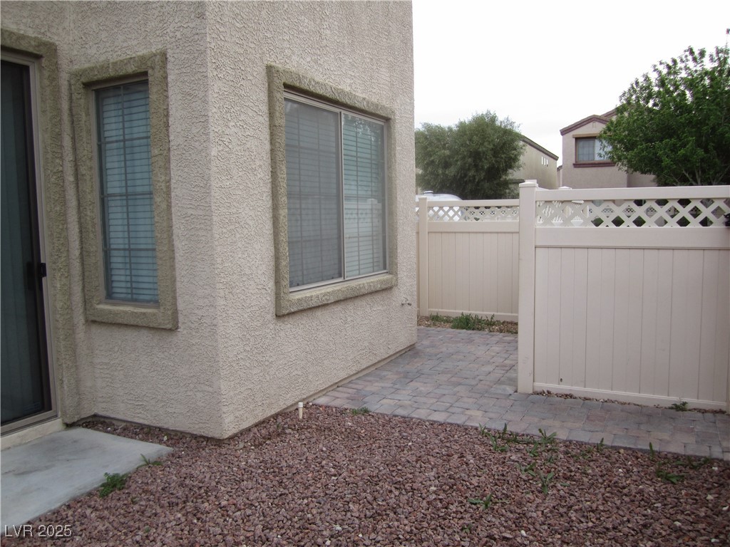 620 White Shark Court Property Photo 6