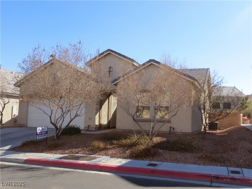 3011 Mastercraft Avenue Property Photo 3