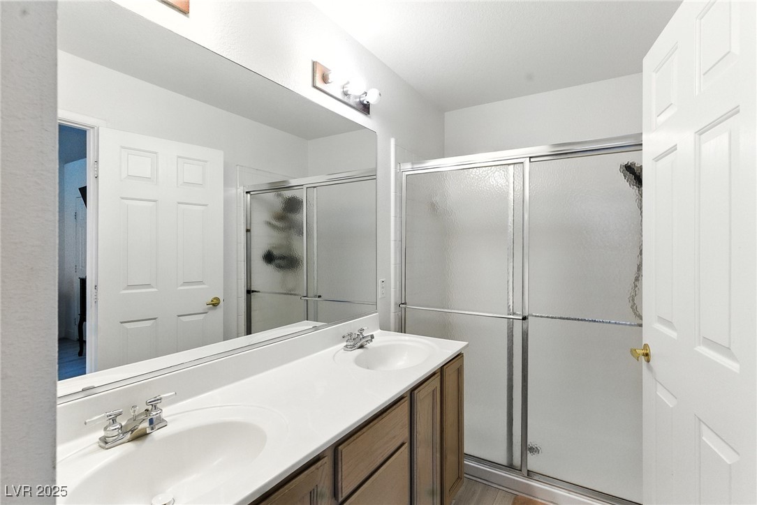 4908 Winterset Drive Property Photo 18