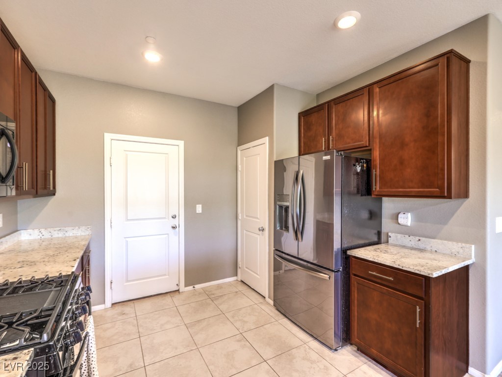 2936 Aragon Terrace Way Property Photo 9