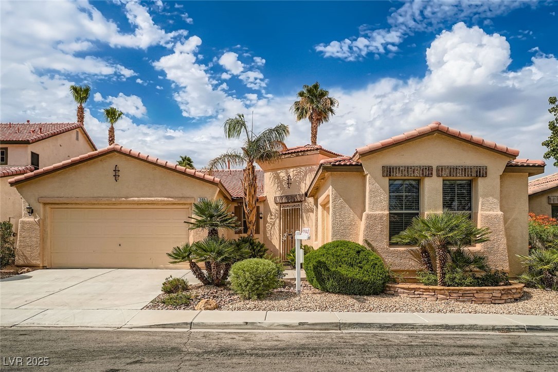 262 Pebble Canyon Drive Property Photo 1