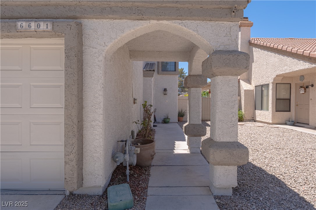 6601 West Pepperidge Way Property Photo 7