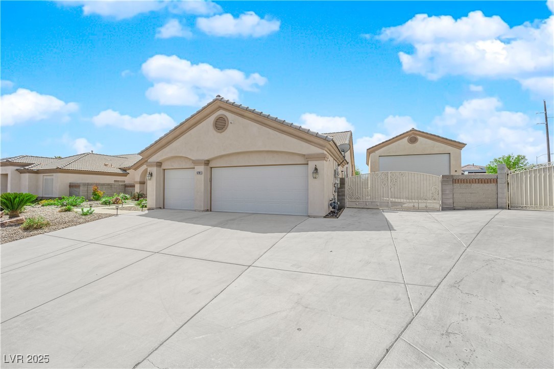 6781 Alpine Brooks Avenue Property Photo 3