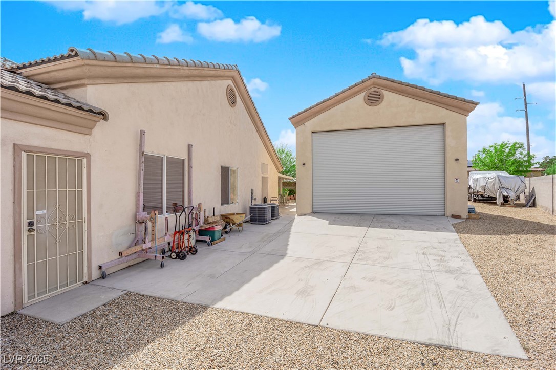 6781 Alpine Brooks Avenue Property Photo 4