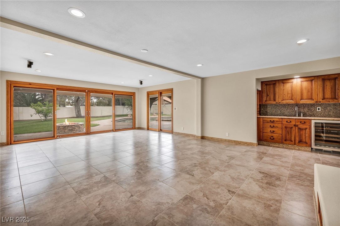 7045 Edna Avenue Property Photo 7