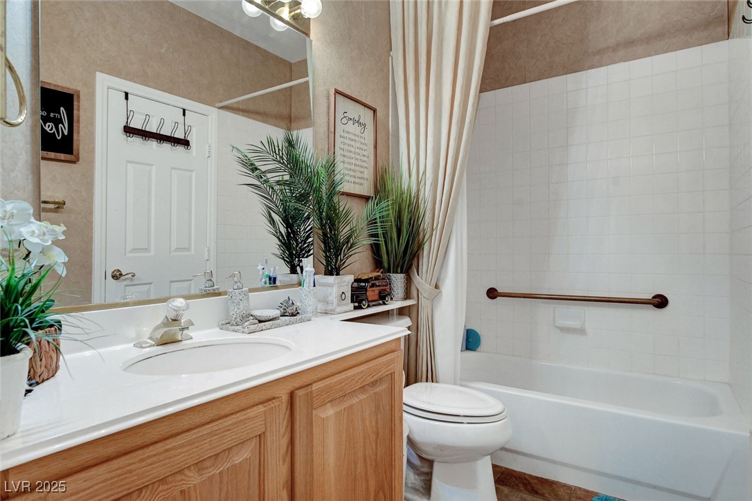 9553 Gainey Ranch Avenue Property Photo 25