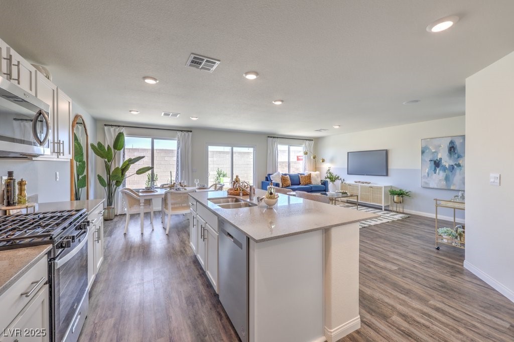 2621 Begonia Falls Avenue 83 Property Photo 14