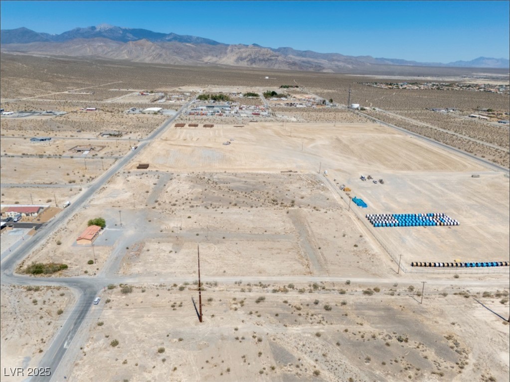 1341 South Powerline Road Property Photo 10