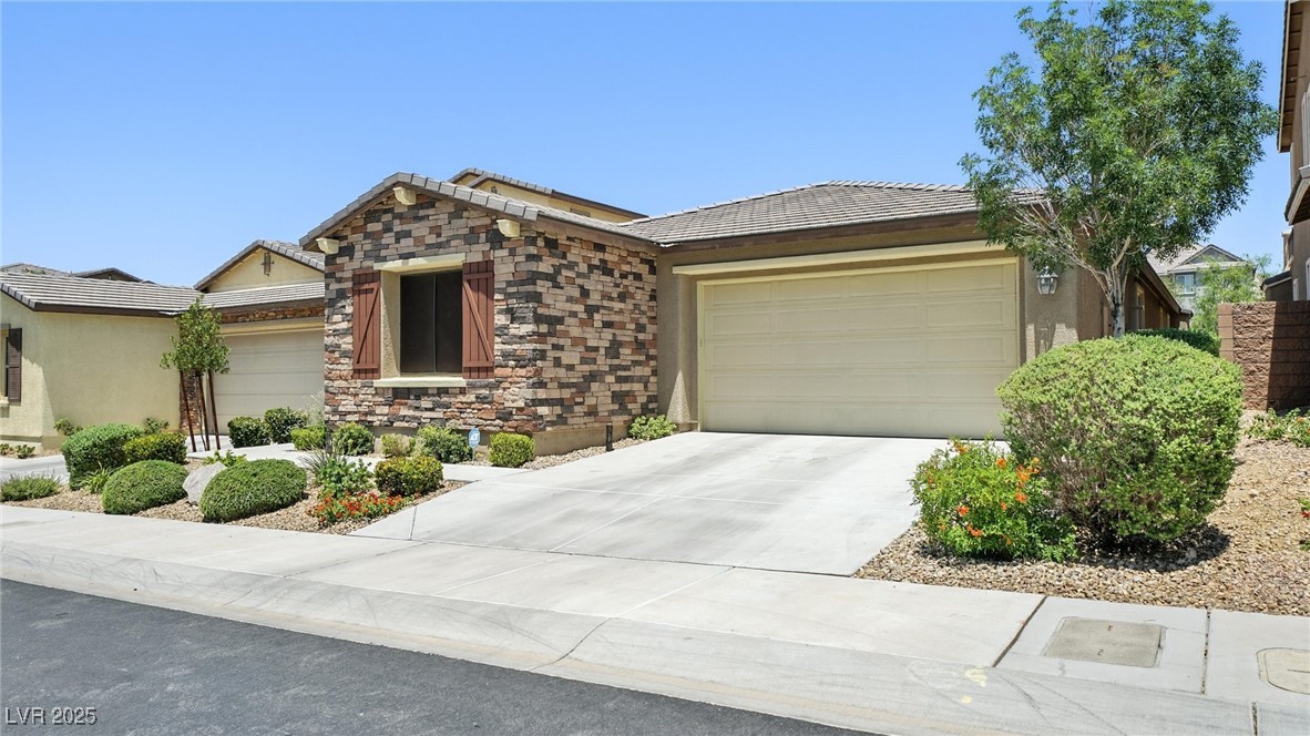 2828 Shadows Edge Court Property Photo 2