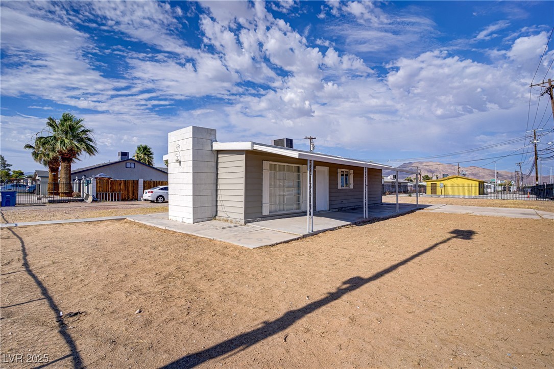10 Ronald Lane Property Photo 3