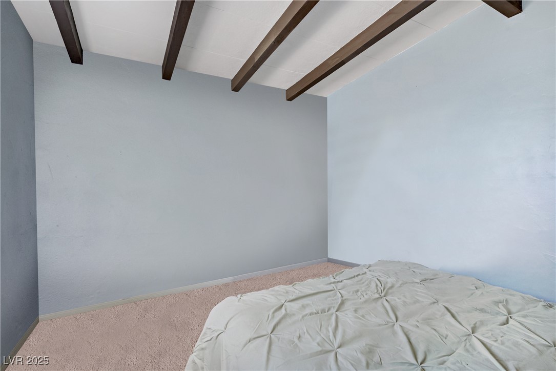 10 Ronald Lane Property Photo 16