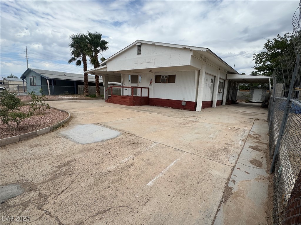 6014 Rocky Mountain Avenue Property Photo 2