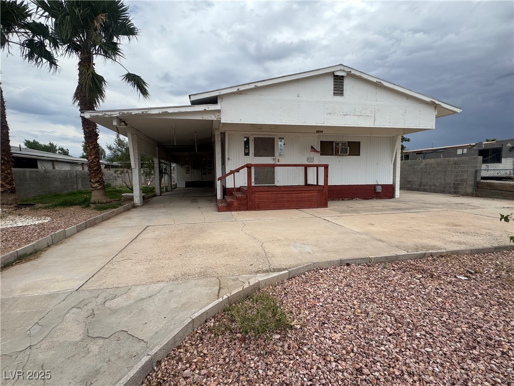 6014 Rocky Mountain Avenue Property Photo 4