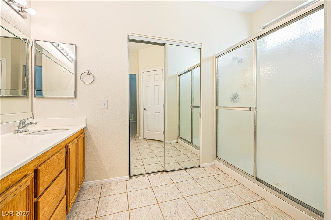 6048 Halehaven Drive Property Photo 17