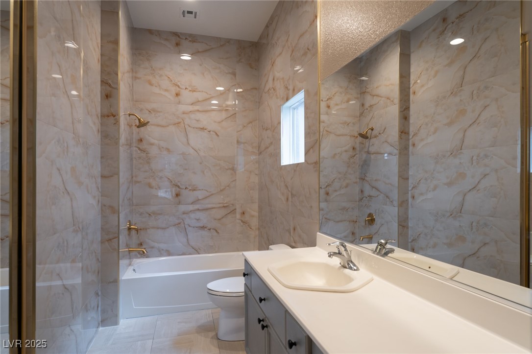 5210 Villa Dante Avenue Property Photo 7