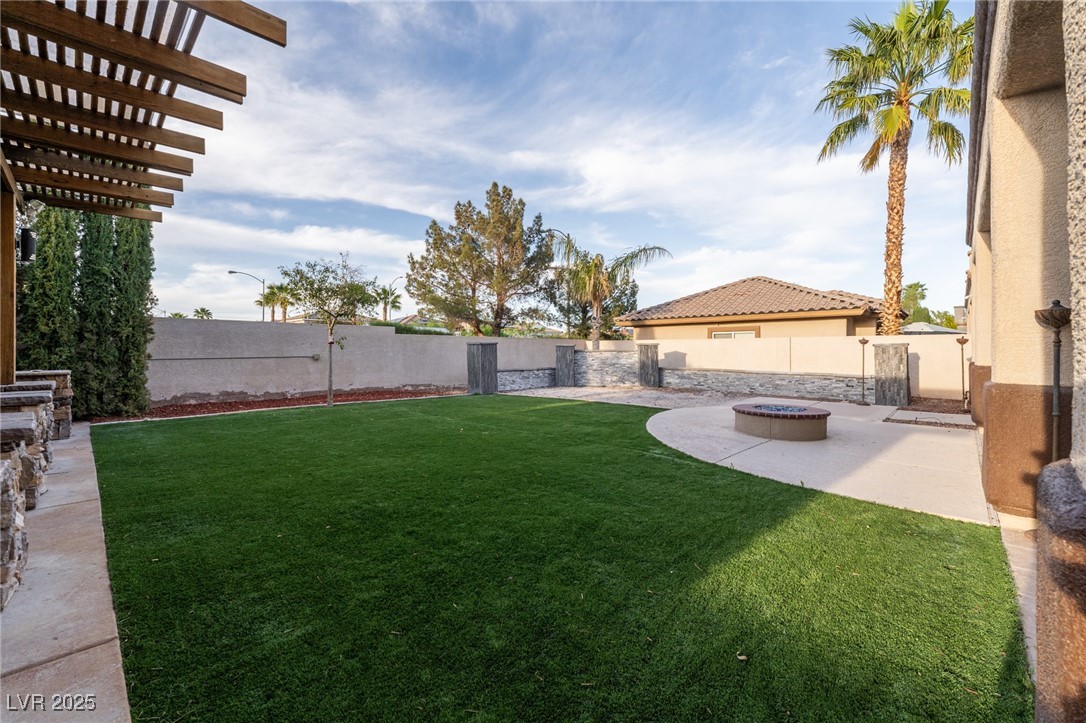5210 Villa Dante Avenue Property Photo 24