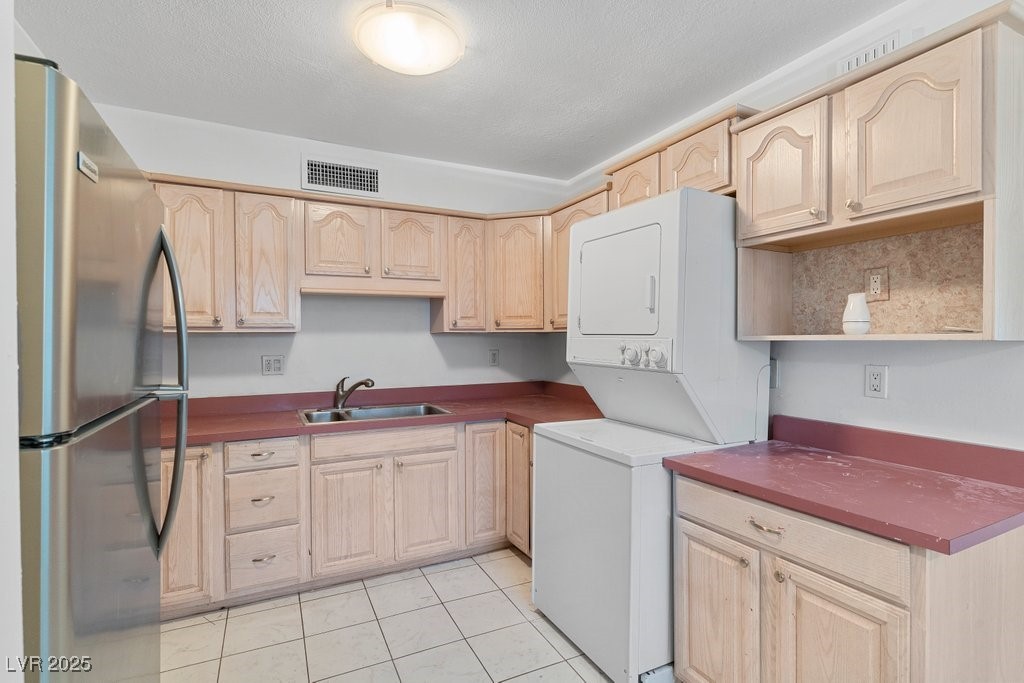 350 East Desert Inn Road H205 Property Photo 20