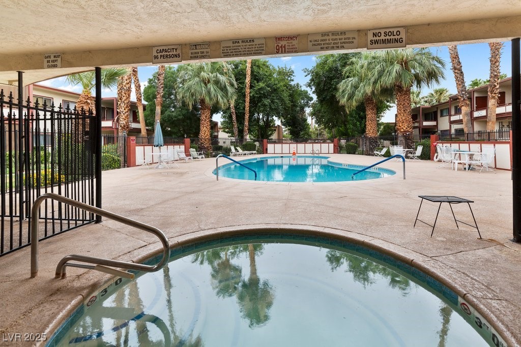 350 East Desert Inn Road H205 Property Photo 26