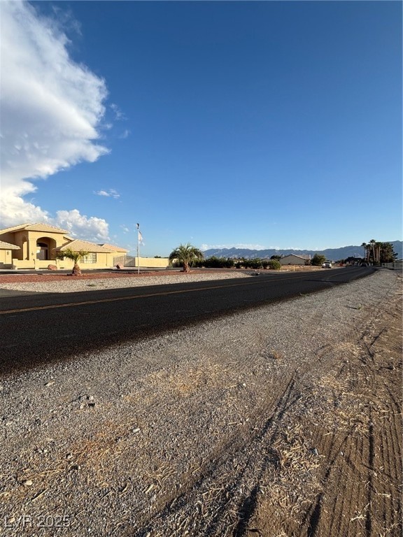 2040 Red Rock Drive Property Photo 3