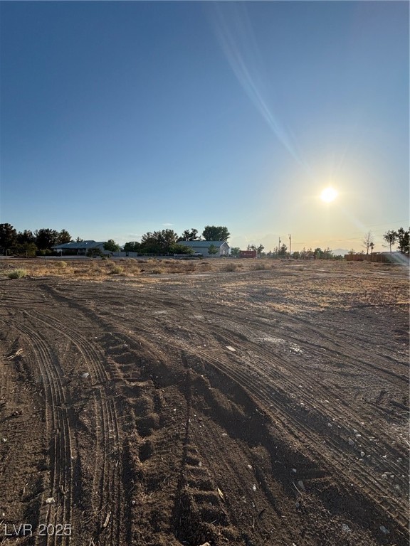 2040 Red Rock Drive Property Photo 4