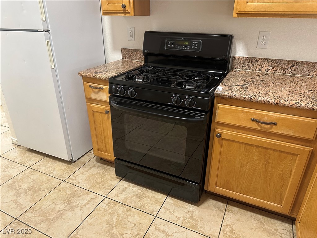 1613 White Skies Court Property Photo 17