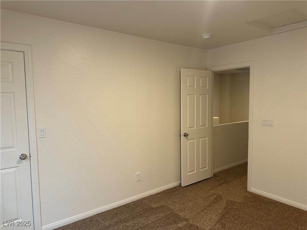 1613 White Skies Court Property Photo 41
