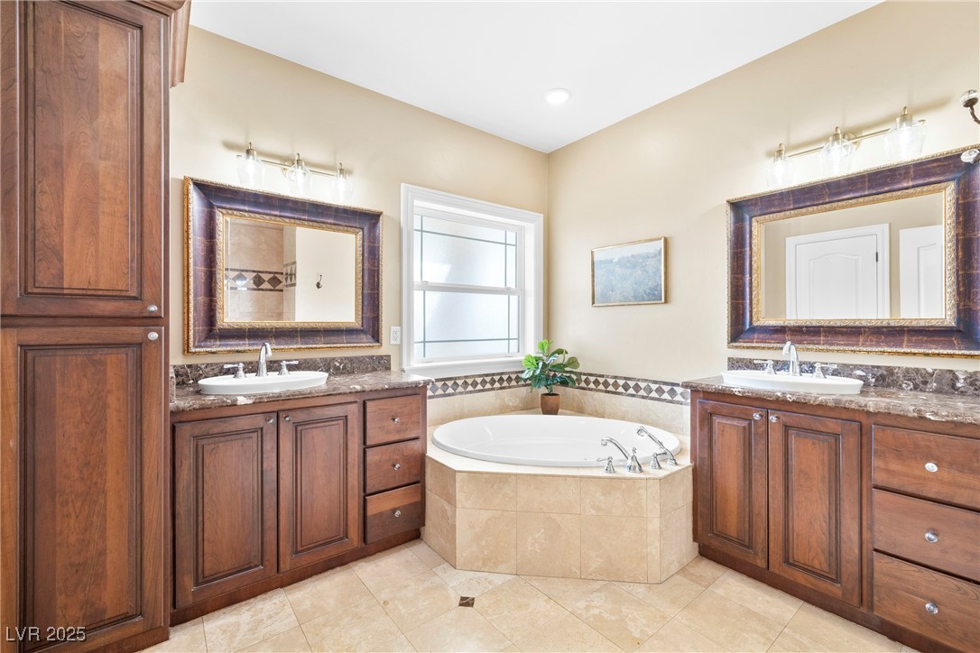 2477 Adobe Wells Drive Property Photo 25