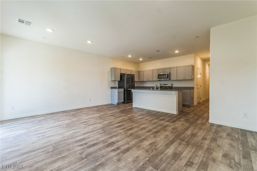 4242 Lunar Canyon Avenue Property Photo 4