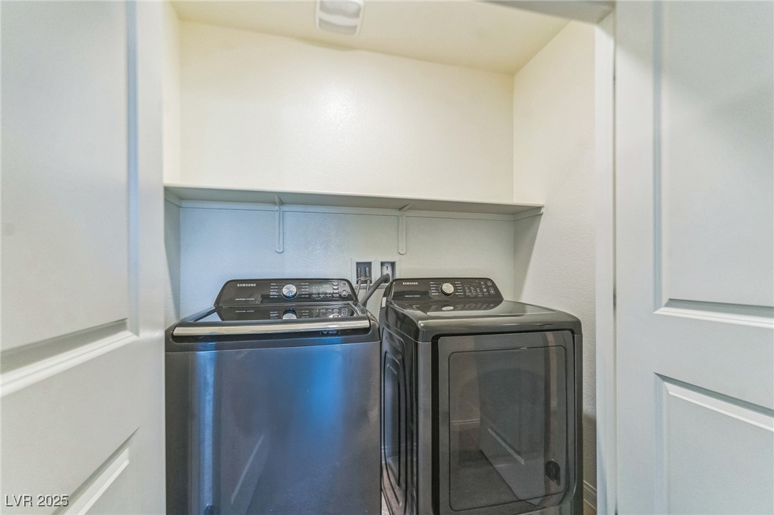 4242 Lunar Canyon Avenue Property Photo 8