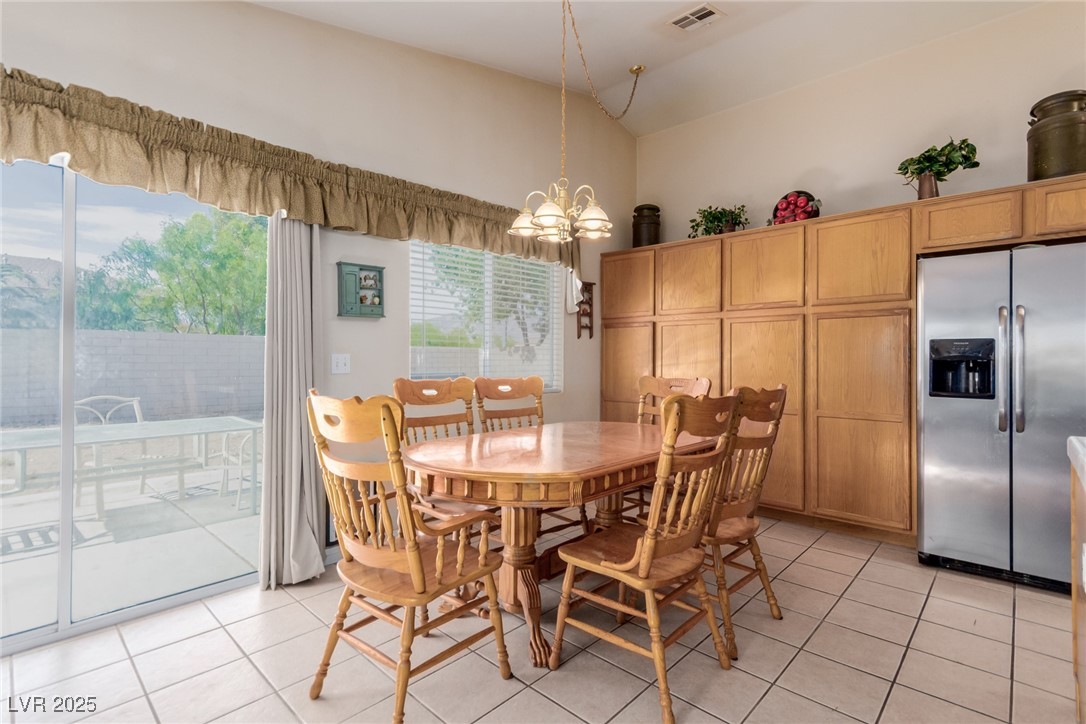 8840 Spinning Wheel Avenue Property Photo 7