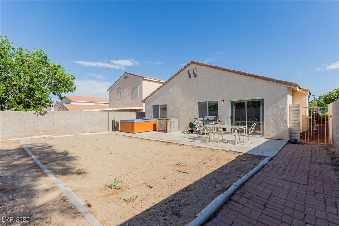 8840 Spinning Wheel Avenue Property Photo 25