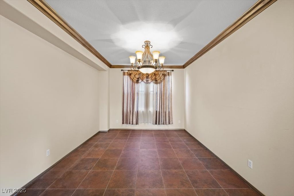 489 Wendover Hills Avenue Property Photo 14