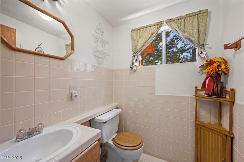 2169 Via Spes Nostra Street Property Photo 35