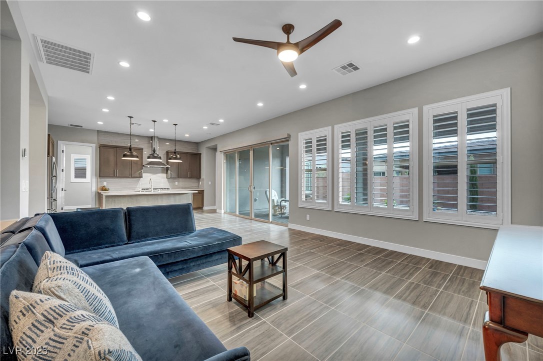 6865 Steel Mist Street Property Photo 15