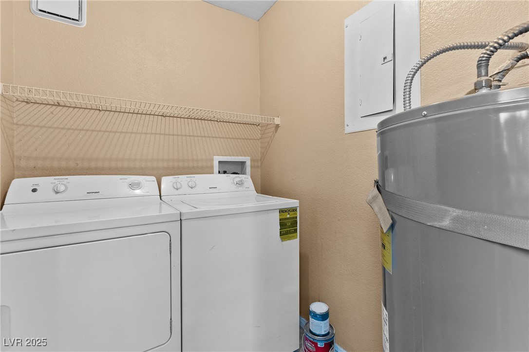 9325 West Desert Inn Road 142 Property Photo 19
