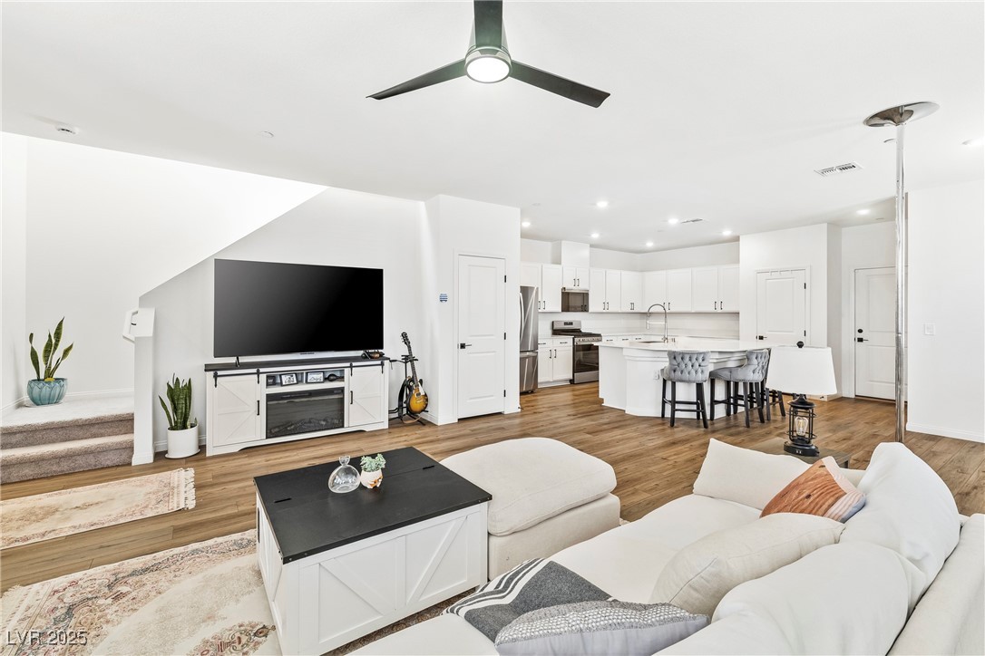 2734 Fantoni Street Property Photo 5